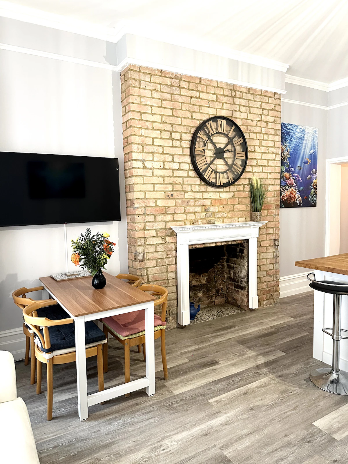 Coastal Haven Apartment