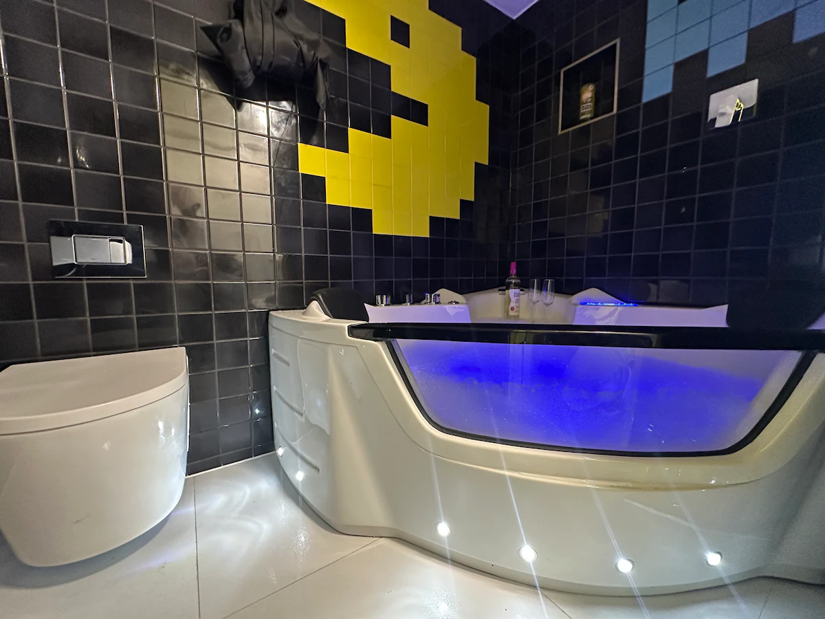 Pacman Suite, The Board Games Apartments
