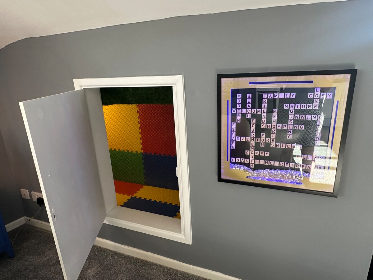 Scrabble Suite, The Board Games Apartments - Image 3